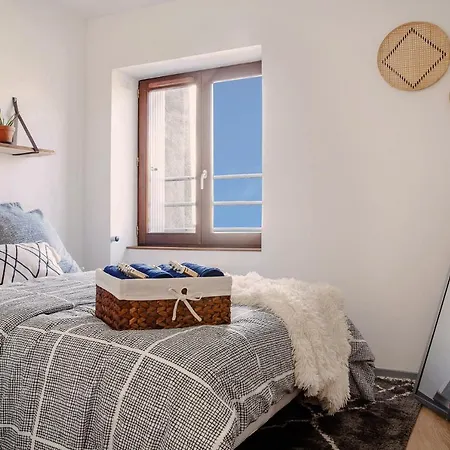 Duplex Lumineux 2 Centre Zone Piétonne, Parking Gratuit 4 Minutes De Marche Valence (Drome)
