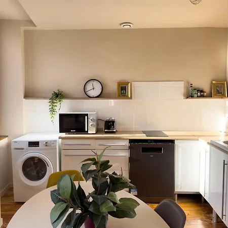 Appartement Duplex Lumineux 2 Centre Zone Piétonne, Parking Gratuit 4 Minutes De Marche